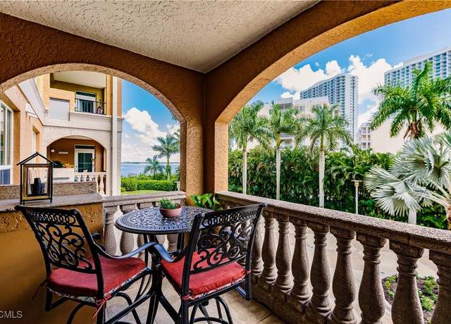 Property at 2825 Palm Beach Blvd #214, Fort Myers, FL 33916, 2 beds, 2.5 baths