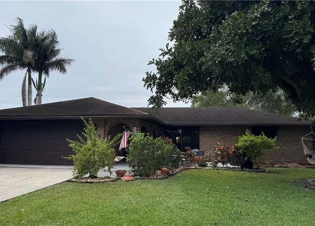 Property at 609 Ponce De Leon Ave, Clewiston, FL 33440, 3 beds, 2 baths