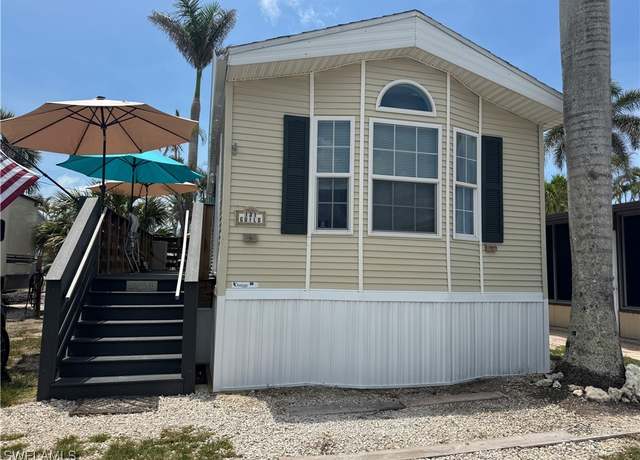 Property at 1119 Periwinkle Way #131, Sanibel, FL 33957, 1 bed, 1 bath