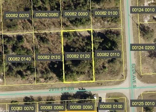 Property at 2702 39th St SW, Lehigh Acres, FL 33976