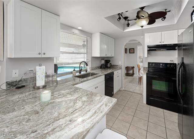 Property at 924 SE 15th Ter, Cape Coral, FL 33990, 3 beds, 2 baths
