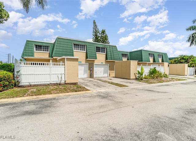Property at 5816 Whiting Ct, Fort Myers, FL 33919, 4 beds, 2.5 baths