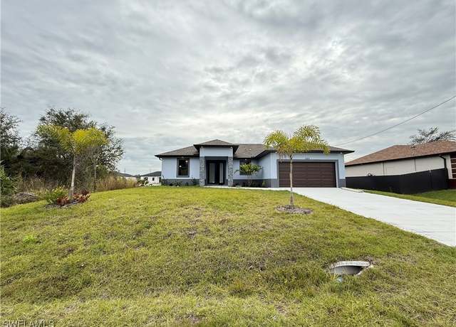 Property at 550 Lone Star Ln, Lehigh Acres, FL 33974, 3 beds, 2 baths
