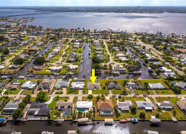 Property at 5243 Willow Ct, Cape Coral, FL 33904, 3 beds, 2 baths