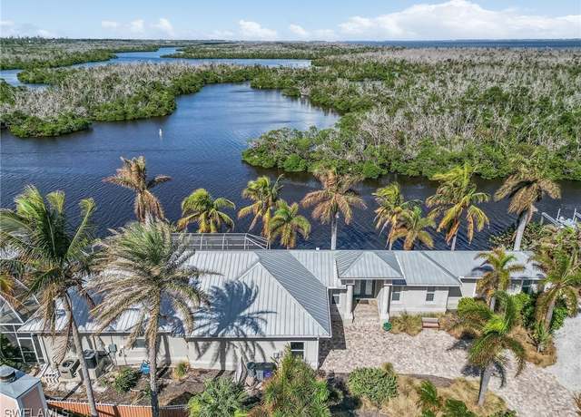 Property at 2811 Teal Ct, St. James City, FL 33956, 3 beds, 2 baths