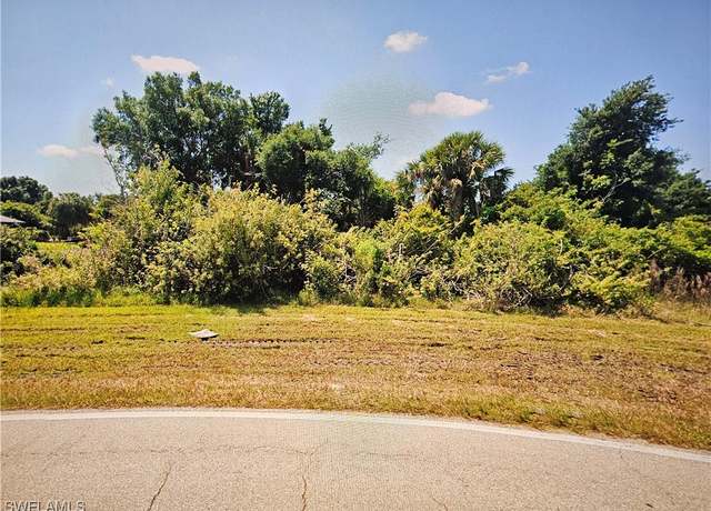 Property at 10121 Willmington Blvd, Englewood, FL 34224