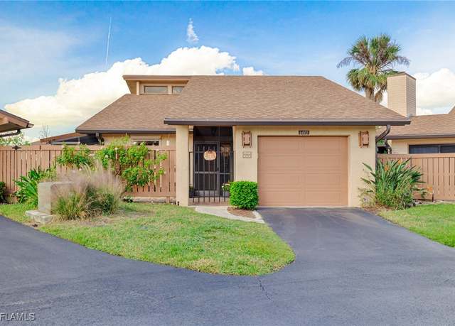 Property at 6440 Royal Woods Dr, Fort Myers, FL 33908, 2 beds, 2.5 baths