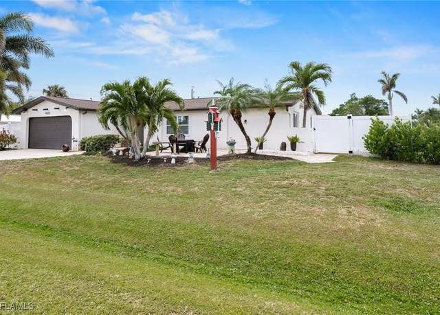 Property at 14020 Amsterdam Ave, Fort Myers, FL 33919, 3 beds, 2 baths