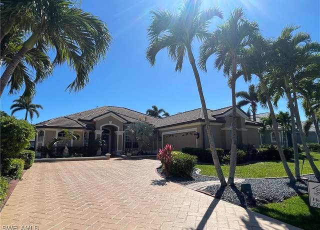Property at 2016 El Dorado Pkwy W, Cape Coral, FL 33914, 3 beds, 2.5 baths