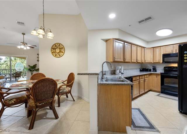 Property at 12505 Mcgregor Blvd #206, Fort Myers, FL 33919, 2 beds, 2 baths