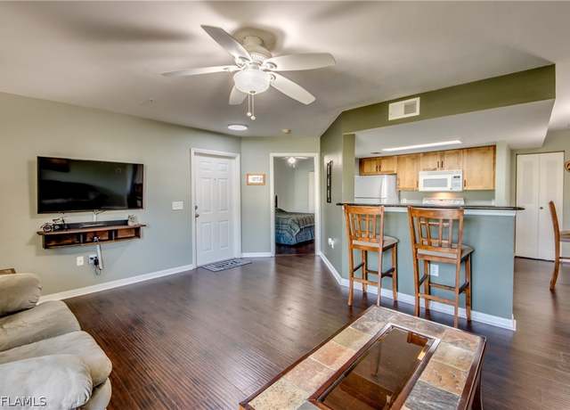 Property at 1771 Four Mile Cove Pkwy #1015, Cape Coral, FL 33990, 2 beds, 2 baths