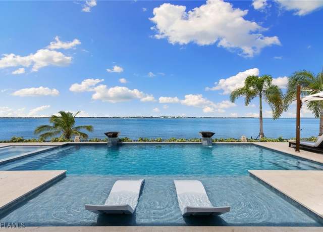 Property at 11380 Longwater Chase Ct, Fort Myers, FL 33908, 5 beds, 6 baths