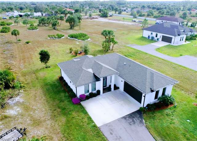 Property at 2460 Everglades Blvd N, Naples, FL 34120, 3 beds, 2 baths