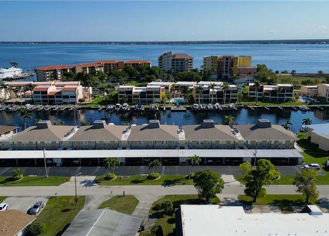 Property at 4013 SE 19th Pl #101, Cape Coral, FL 33904, 2 beds, 2 baths