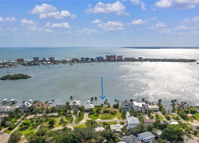 Property at 946 San Carlos Dr, Fort Myers Beach, FL 33931