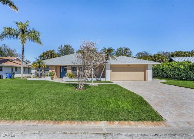 Property at 683 Astarias Cir, Fort Myers, FL 33919, 4 beds, 2.5 baths