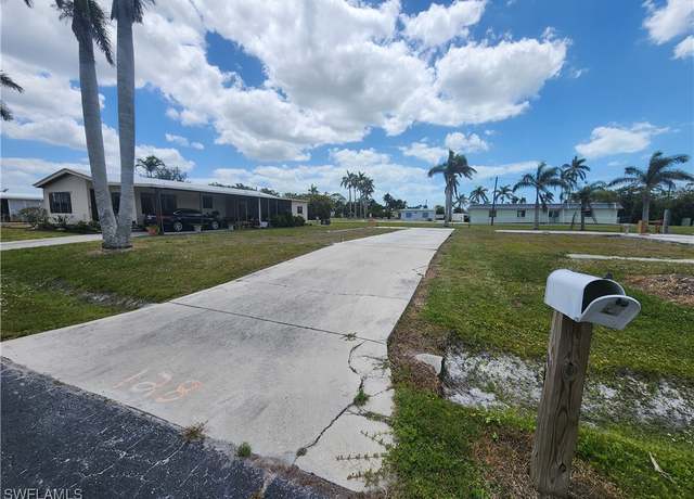 Property at 128 Raintree Ln, Fort Myers, FL 33908