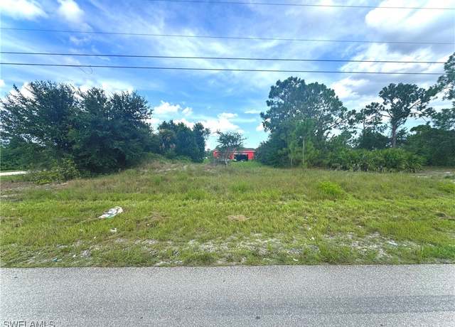 Property at 2519 38th St SW, Lehigh Acres, FL 33976