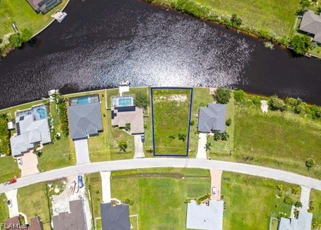 Property at 200 NW 29th Pl, Cape Coral, FL 33993