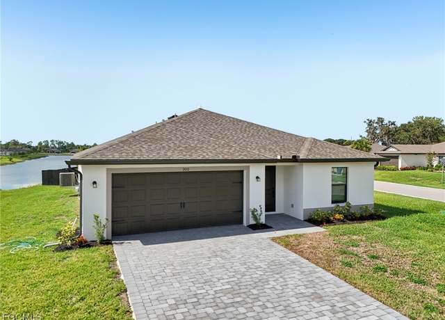 Property at 900 Gen George Patton Ave, Labelle, FL 33935, 3 beds, 2 baths