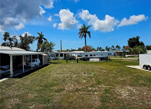 Property at 11131 Ballweg Ln, Fort Myers, FL 33908