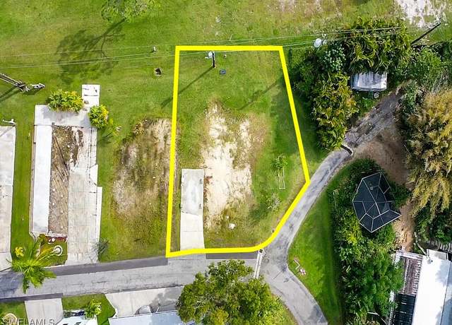 Property at 20791 Garden Dr, Estero, FL 33928