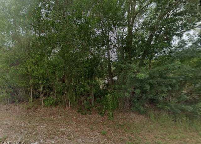 Property at 105 Leroy Ave, Lehigh Acres, FL 33936