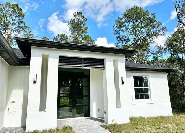 Property at 2003 Roosevelt Ave, Alva, FL 33920, 3 beds, 2 baths