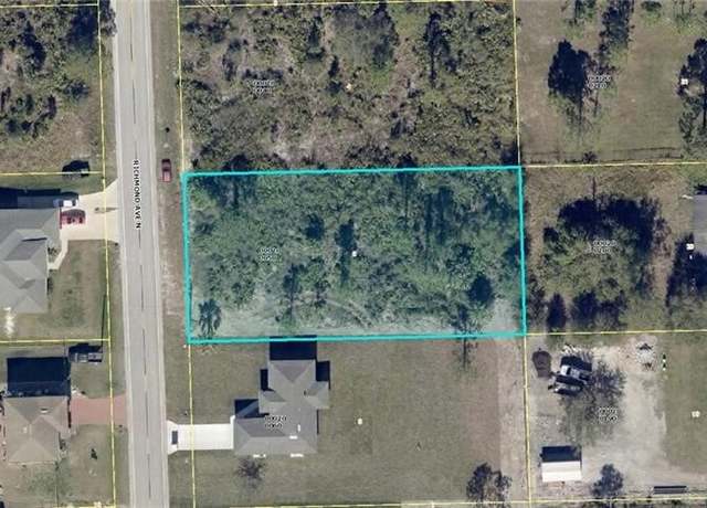 Property at 914 Richmond Ave N, Lehigh Acres, FL 33972