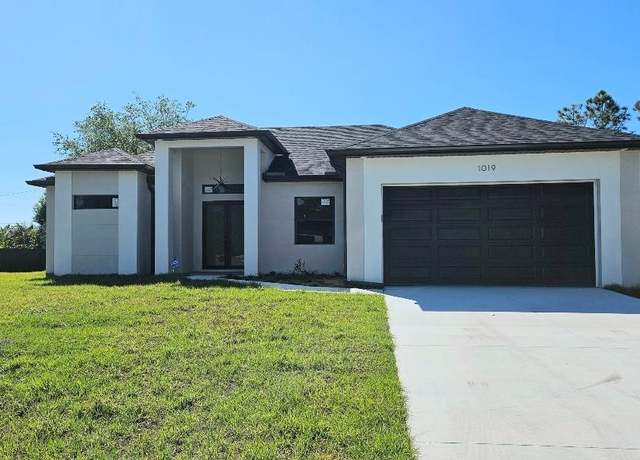 Property at 1019 Calvin Ave, Lehigh Acres, FL 33972, 4 beds, 2 baths