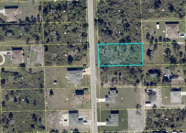 Property at 916 Richmond Ave N, Lehigh Acres, FL 33972