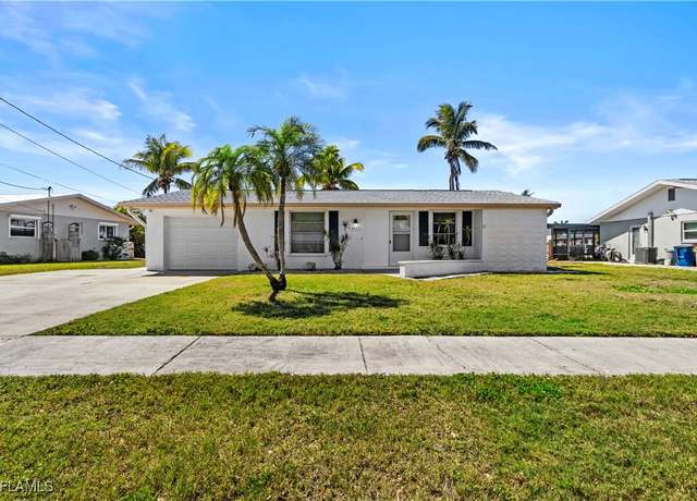 Property at 4425 N Canal Cir, North Fort Myers, FL 33903, 2 beds, 2 baths