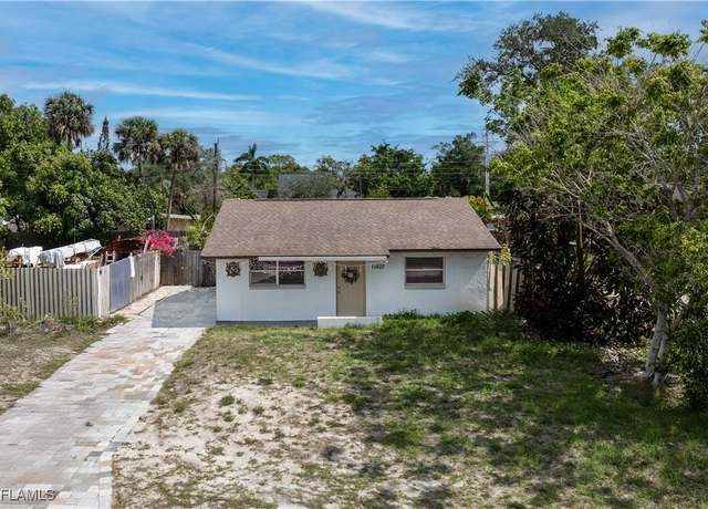 Property at 11607 Mckenna Ave, Bonita Springs, FL 34135, 2 beds, 1 bath