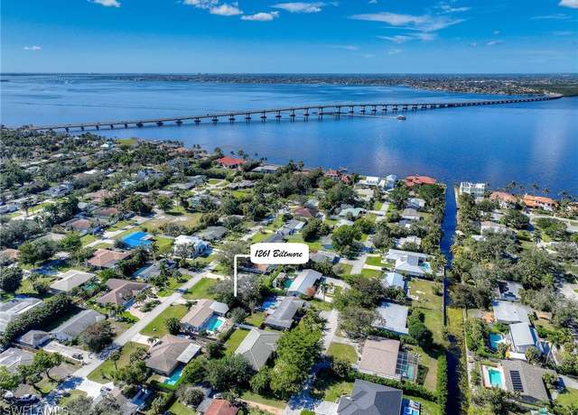 Property at 1261 Biltmore Dr, Fort Myers, FL 33901, 3 beds, 2 baths