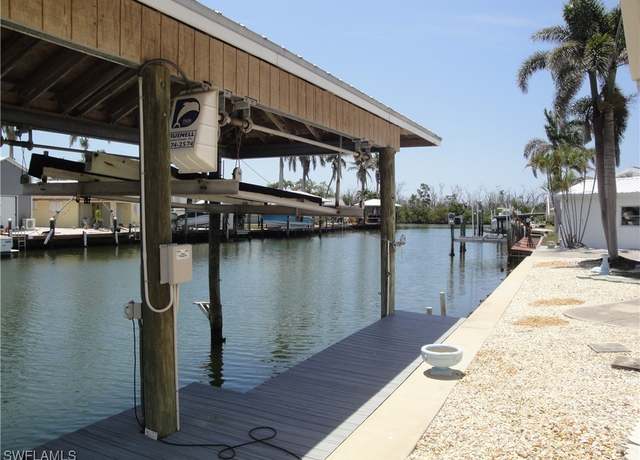 Property at 3891 Cruz Dr, St. James City, FL 33956, 2 beds, 2 baths