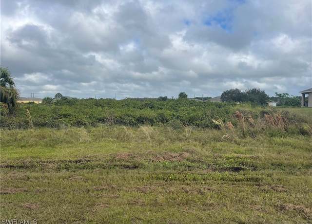 Property at 8015 Marsh Cir, Labelle, FL 33935