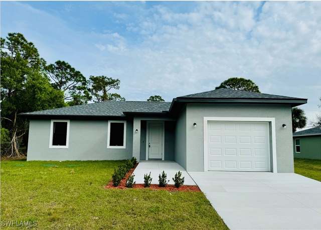 Property at 8109 Olive Ct, Labelle, FL 33935, 3 beds, 2 baths