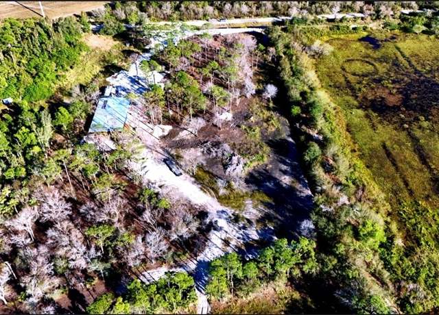 Property at 22511 Williams Dr, North Fort Myers, FL 33917