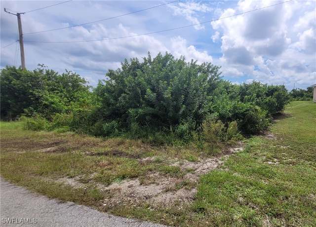 Property at 312 Patio St, Lehigh Acres, FL 33974