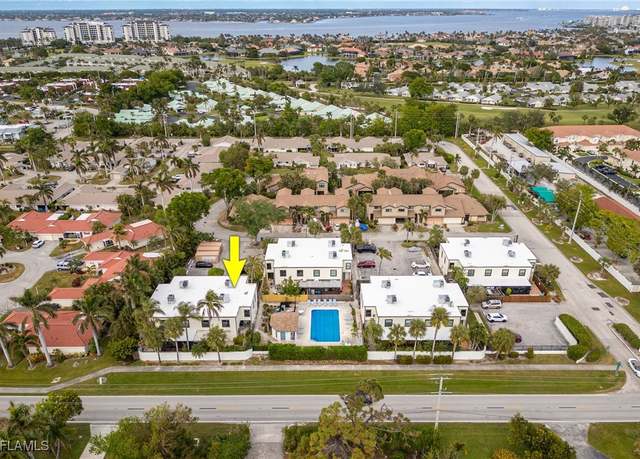 Property at 11674 Pointe Circle Dr, Fort Myers, FL 33908, 3 beds, 2.5 baths