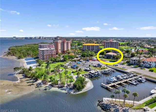 Property at 14821 Shrike Way, Fort Myers, FL 33908, 4 beds, 4.5 baths
