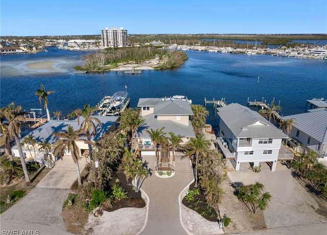 Property at 921 Prescott St, Fort Myers Beach, FL 33931, 4 beds, 4 baths