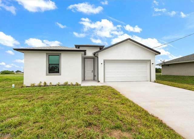 Property at 9013 Largo Cir, Labelle, FL 33935, 3 beds, 2 baths