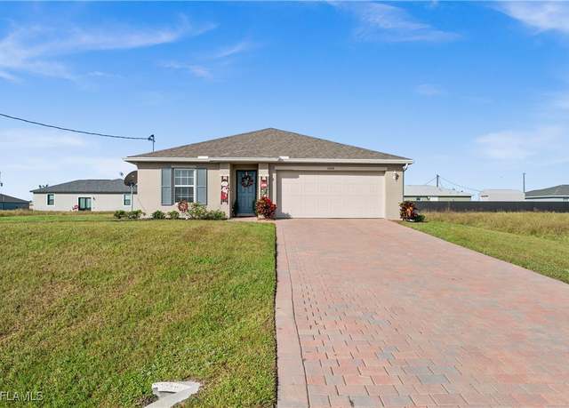 Property at 7024 Waldo Cir, Labelle, FL 33935, 3 beds, 2 baths