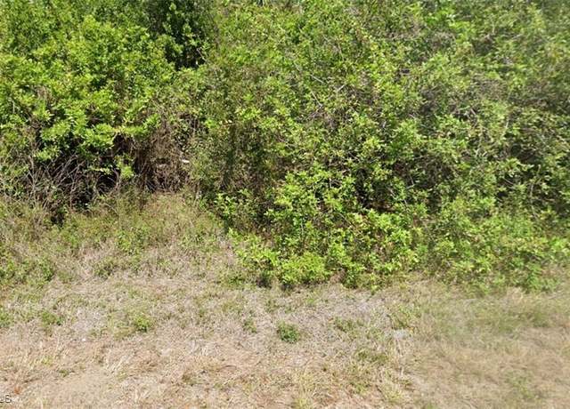 Property at 639 Lydia St, Lehigh Acres, FL 33974