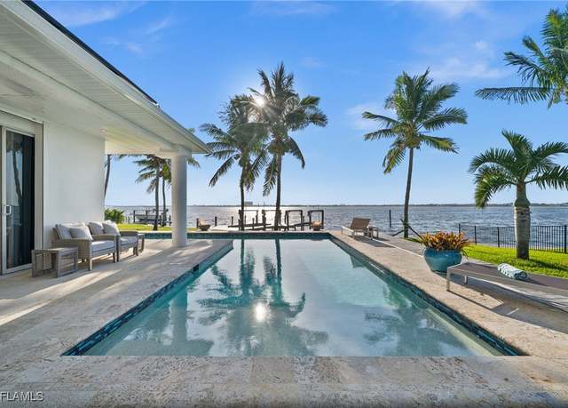 Property at 5625 Riverside Dr, Cape Coral, FL 33904, 4 beds, 5 baths