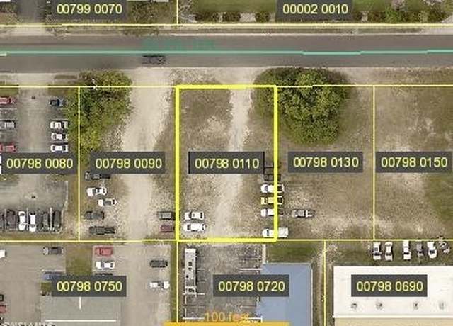 Property at 1322 SE 8th Ter, Cape Coral, FL 33990