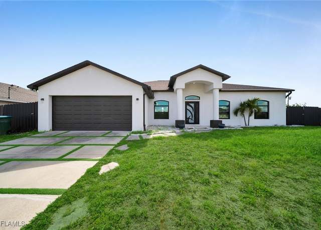 Property at 1301 NE 9th Ave, Cape Coral, FL 33909, 3 beds, 2 baths