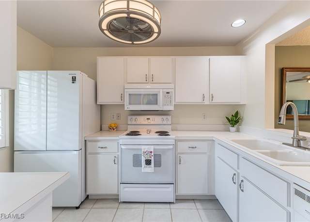 Property at 6184 Michelle Way #231, Fort Myers, FL 33919, 2 beds, 2 baths