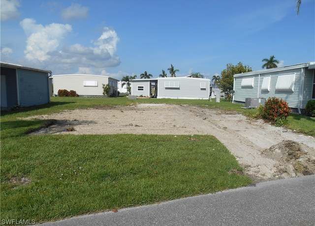 Property at 266 Shoreland Dr, Fort Myers, FL 33905